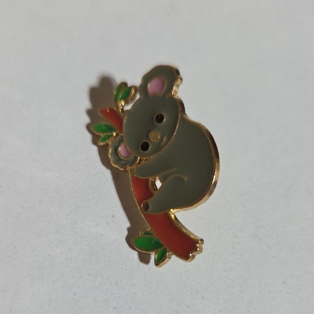 Animal Enamel Pin Collection - Picture 3 of 8